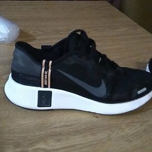 Throw back 72 Nike's original$ 135